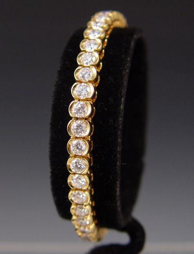 Appraisal: A SUBSTANTIAL Ct DIAMOND K LINE BRACELET K yellow gold