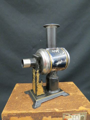 Appraisal: Majic Lantern Victorian Viewer with slides original case