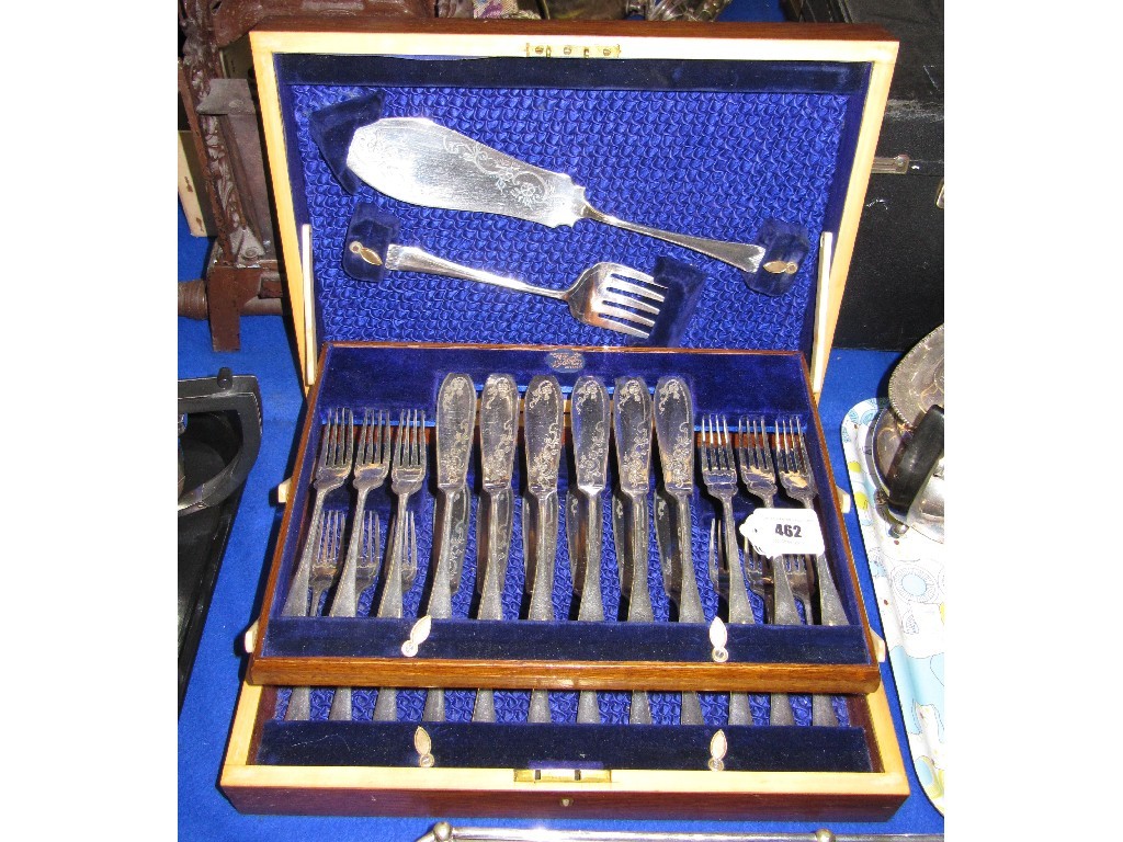 Appraisal: Cased twenty four piece EP fish cutlery set with servers