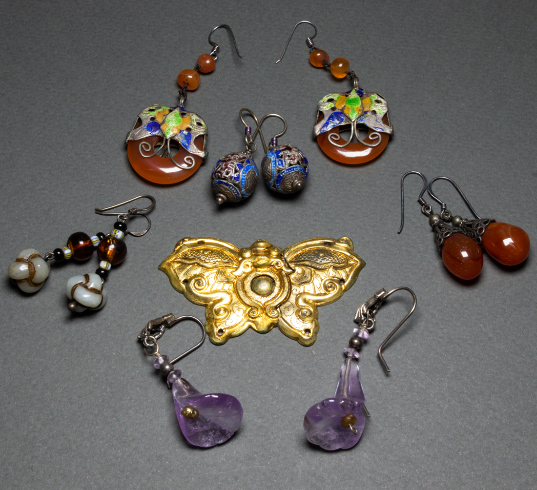 Appraisal: Group of Chinese silver and stone jewelry items comprising five