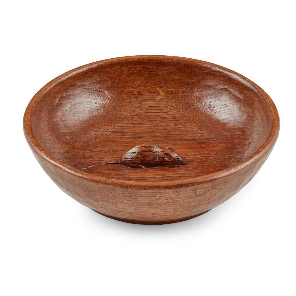 Appraisal: ROBERT 'MOUSEMAN' THOMPSON - BOWL S oak with carved mouse