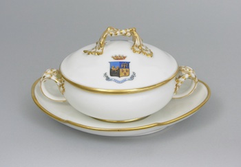 Appraisal: A French Armorial Porcelain Tureen and Underplate A porcelain double