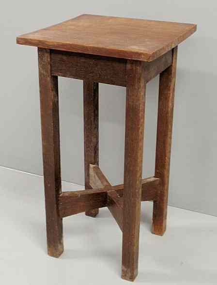 Appraisal: Arts Crafts oak drink stand by Michigan Chair Co h