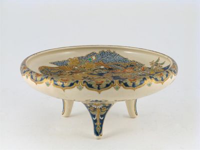 Appraisal: A Japanese Satsuma tripod bowl decorated with a brocade design