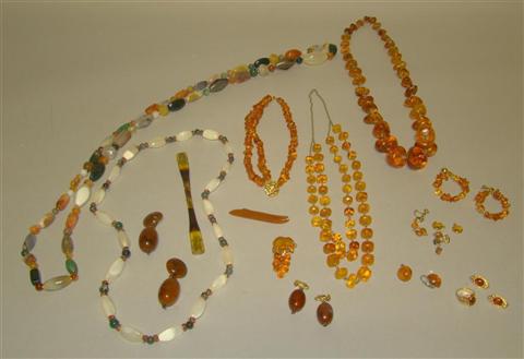 Appraisal: GROUP OF AMBER AND AMBER TYPE ITEMS as a lot