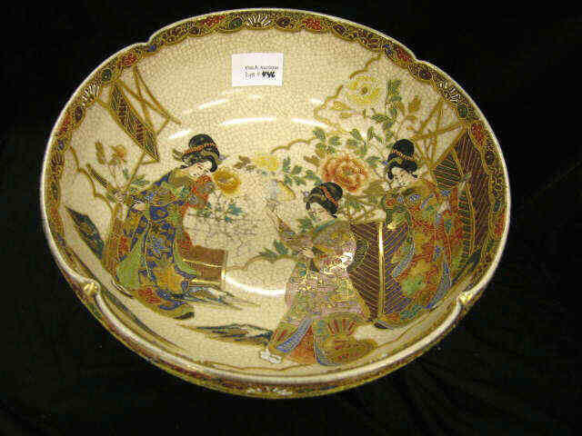 Appraisal: Japanese Pottery Bowl geisha decor heavy gold trim