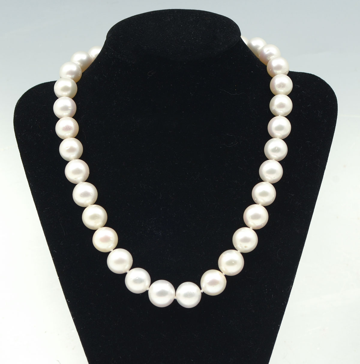 Appraisal: WHITE SOUTH SEA PEARL NECKLACE round white South Sea pearls