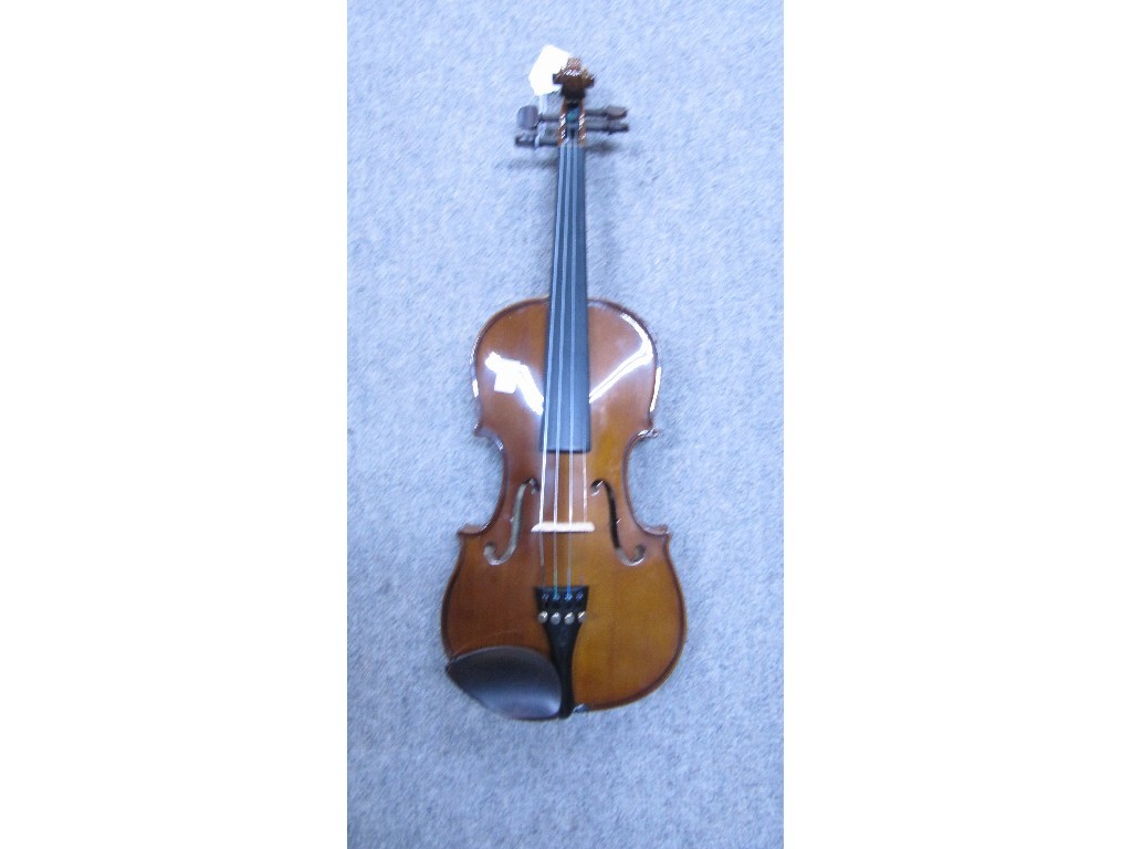 Appraisal: Stentor junior violin and bow case available