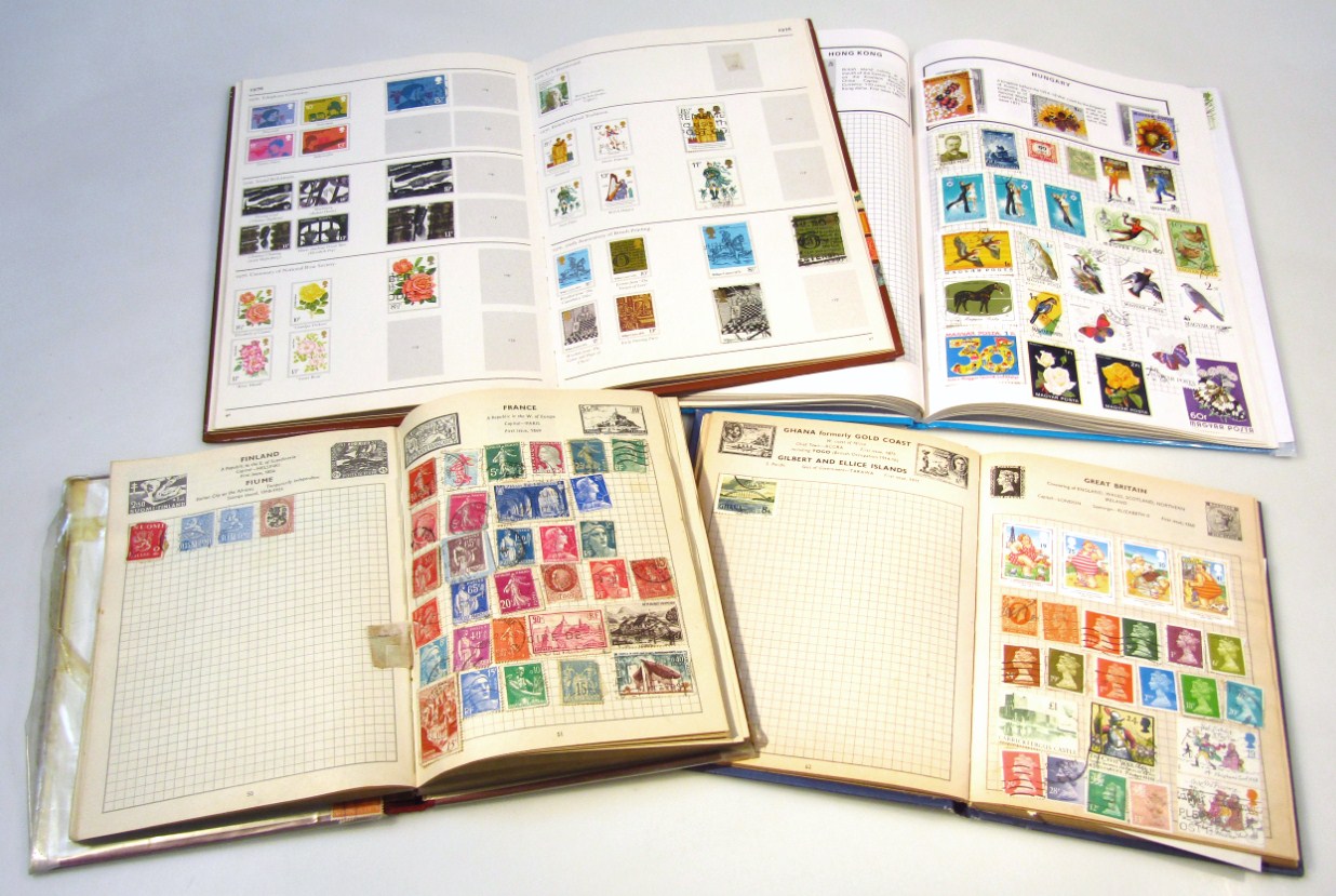 Appraisal: Various collectors stamps etc to include a Stanley Gibbons album