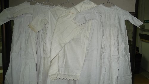 Appraisal: Five dolls' children's white cotton dresses various