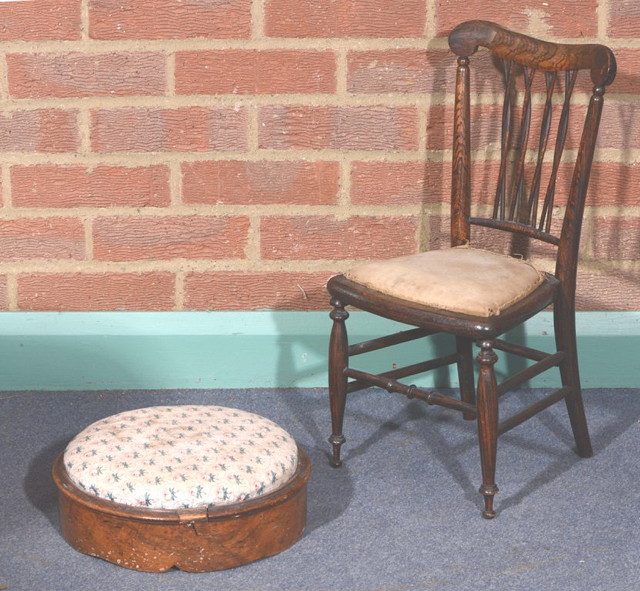 Appraisal: A SIMULATED ROSEWOOD CHILD'S CHAIR with bentwood splat back cm