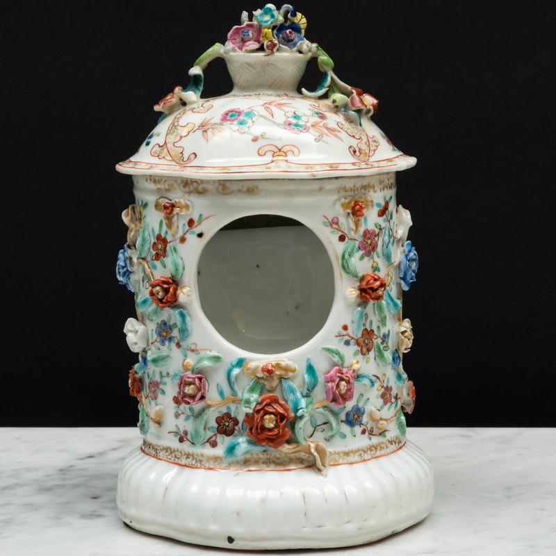 Appraisal: Chinese Export Famille Rose Porcelain Watch Holder and Cover Unmarked