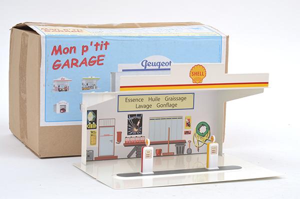 Appraisal: MON P'TIT GARAGE SHELL STATION TINPLATE M BOX VG MON