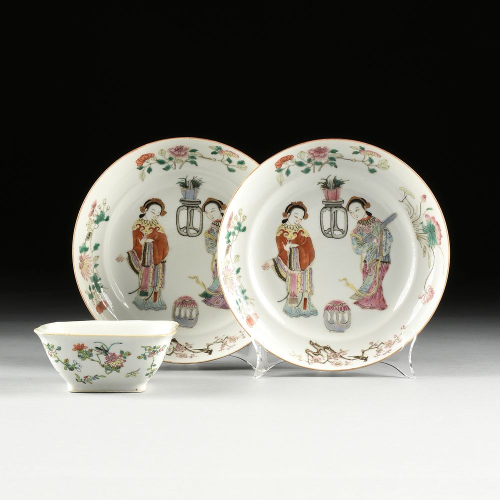 Appraisal: A GROUP OF THREE CHINESE FAMILLE ROSE PORCELAIN PLATES AND