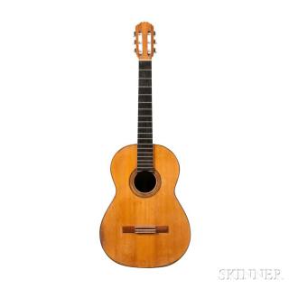 Appraisal: Spanish Classical Guitar Conde Hermanos Madrid bearing the maker's label