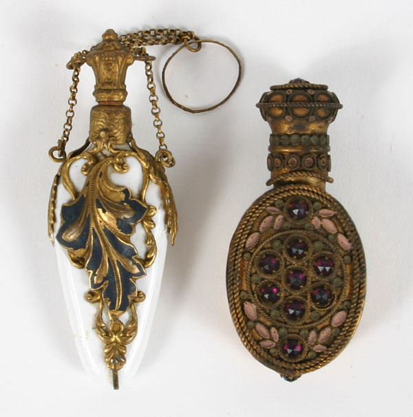 Appraisal: Lot of two Victorian chatelaine scent bottles One glass on