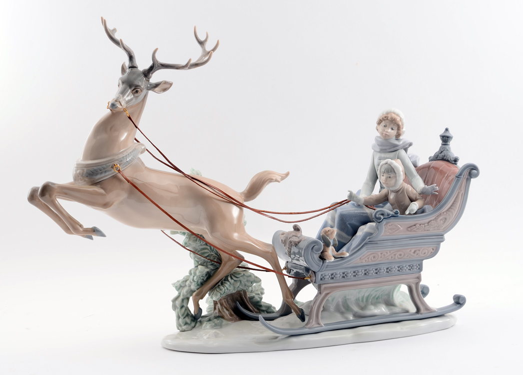 Appraisal: LLADRO PORCELAIN FIGURINE ''WINTER WONDERLAND'' Salvador Debon sculptor issued retired