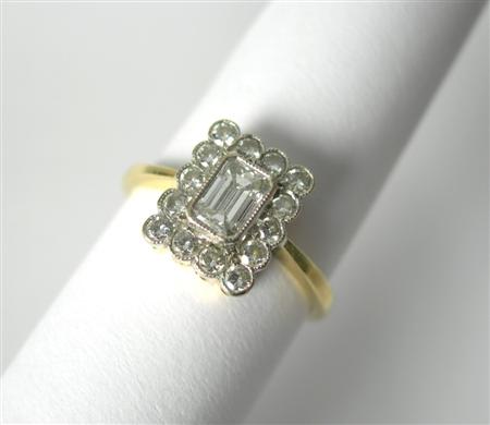 Appraisal: An ct gold mounted diamond cluster ring millegrain collet set