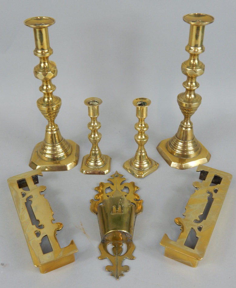 Appraisal: Various items of thC and later brass to include a