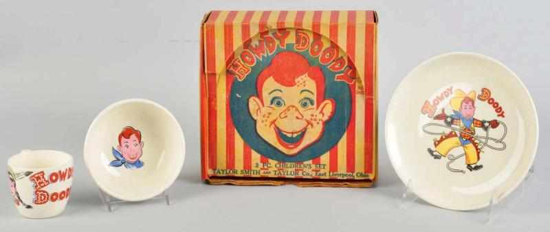 Appraisal: Howdy Doody -Piece Child's Dinner Set Made by K R