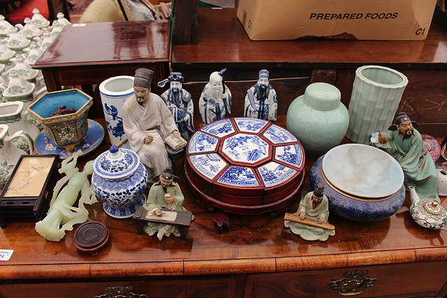 Appraisal: A QUANTITY OF VARIOUS ORIENTAL CERAMICS to include figures of