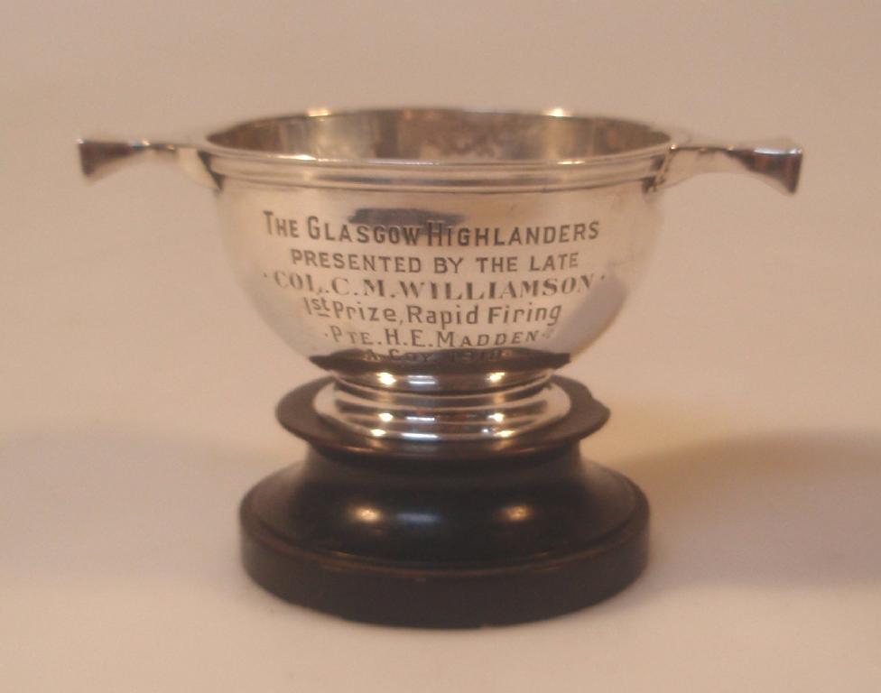 Appraisal: An Edwardian Scottish silver trophy bowl in the form of