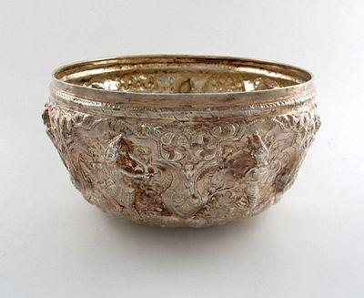 Appraisal: A large South East Asian rice bowl with embossed panels