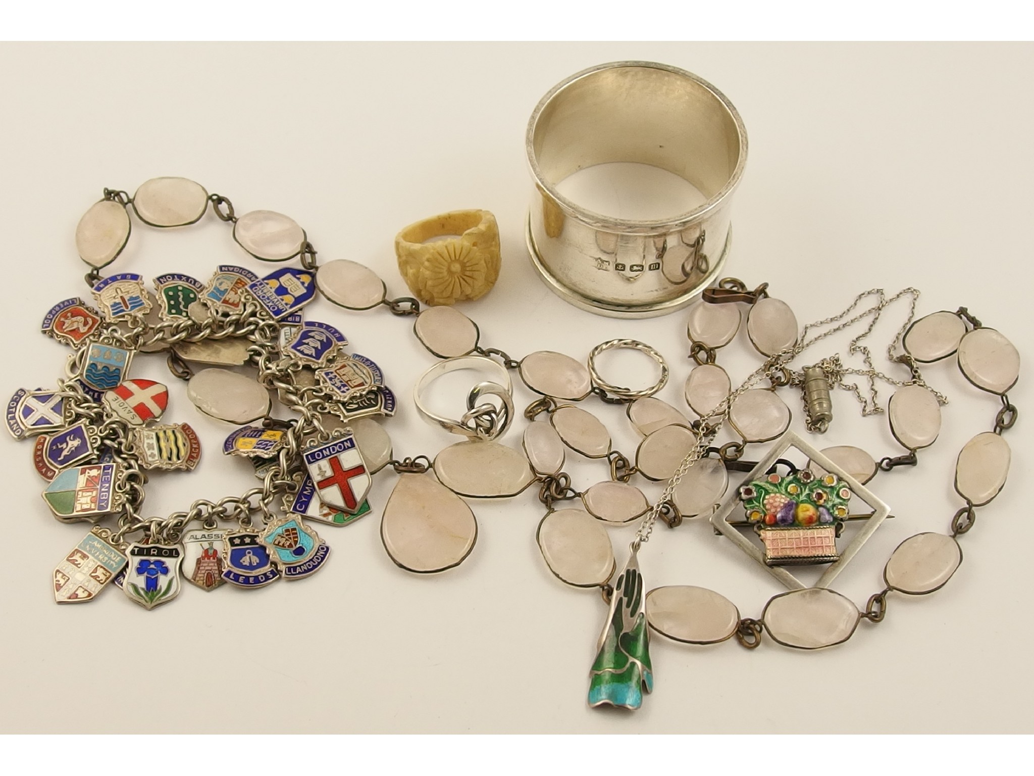 Appraisal: A collection of silver and white metal jewellery to include