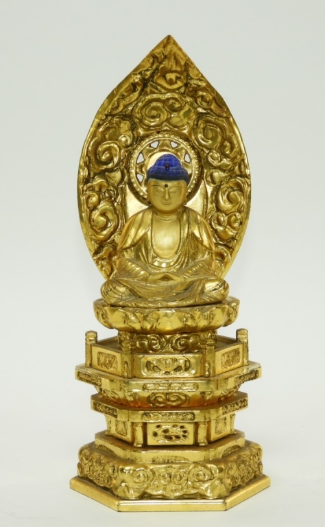 Appraisal: JAPANESE GILT LACQUER WOOD KANNON BUDDHA FIGURE Japan Late th-Early