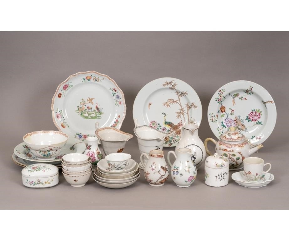 Appraisal: Large collection of Chinese porcelain tableware to include plates creamers