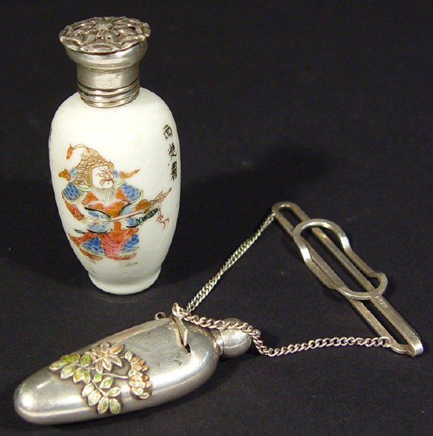 Appraisal: Oriental porcelain scent bottle enamelled with warriors and script with