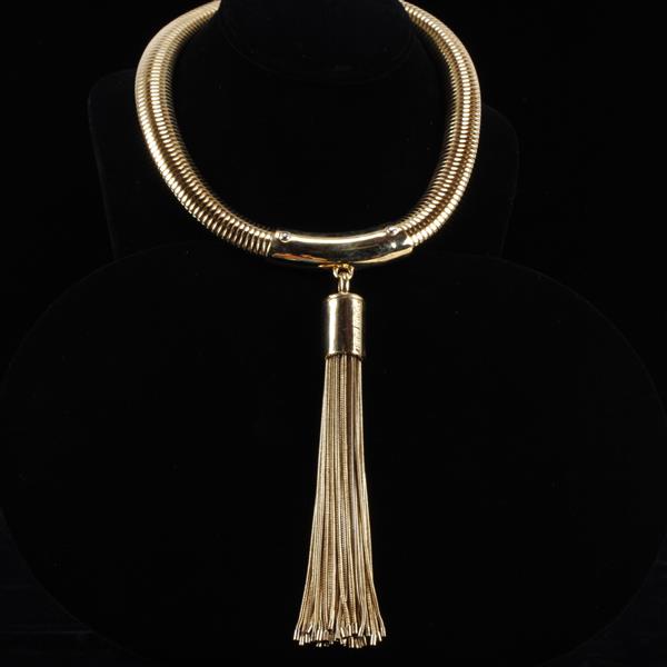 Appraisal: Henri Bendel Designer gold tone mesh tassle necklace