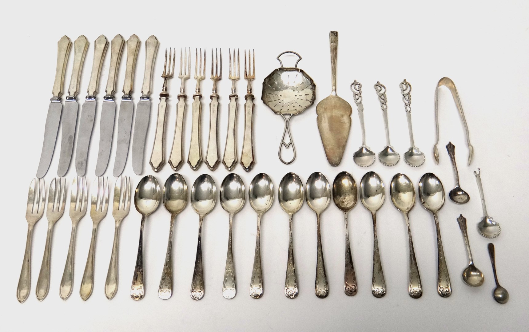 Appraisal: Silver and silver mounted flatware comprising eleven teaspoons and a