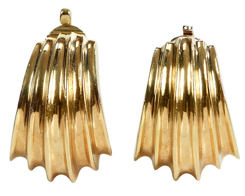 Appraisal: kt Earclips fluted design stamped k one backing stamped -Mct