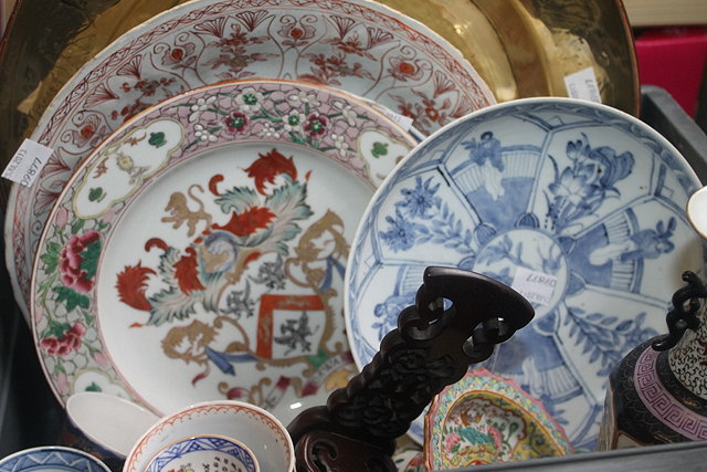 Appraisal: A COLLECTION OF CHINESE AND OTHER PORCELAIN to include famille