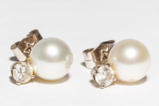 Appraisal: K White Gold Pearl Diamond Earrings Pair K gold mounts