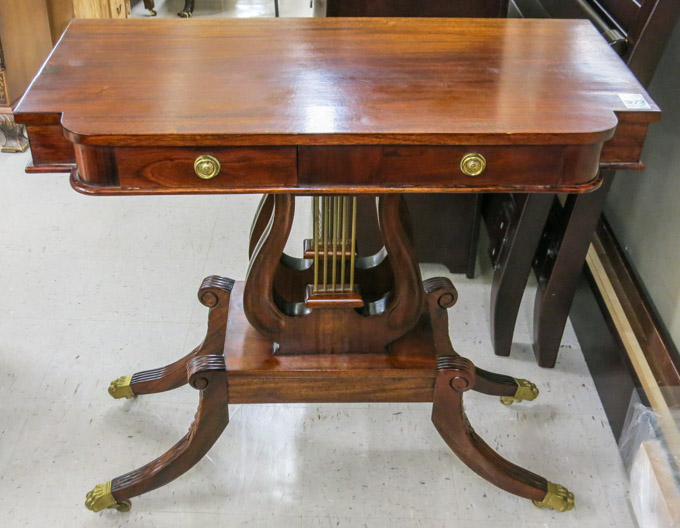 Appraisal: FEDERAL STYLE MAHOGANY CONSOLE TABLE having a rectangular top raised