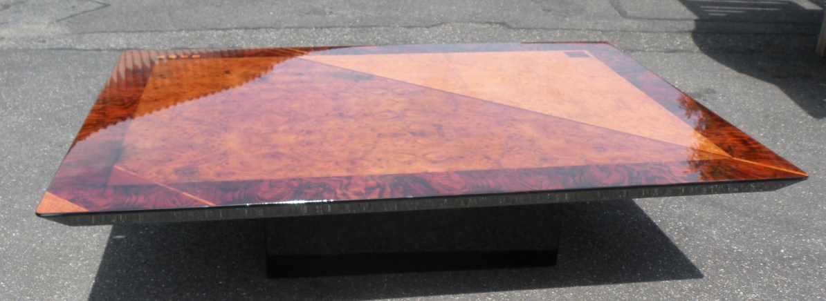 Appraisal: A Miniforms Oscar coffee table the rectangular marquetry top set