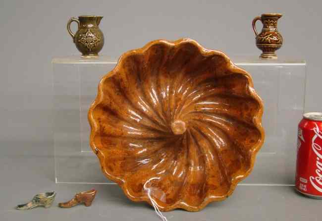 Appraisal: Lot including th c redware mold along with pcs miniature