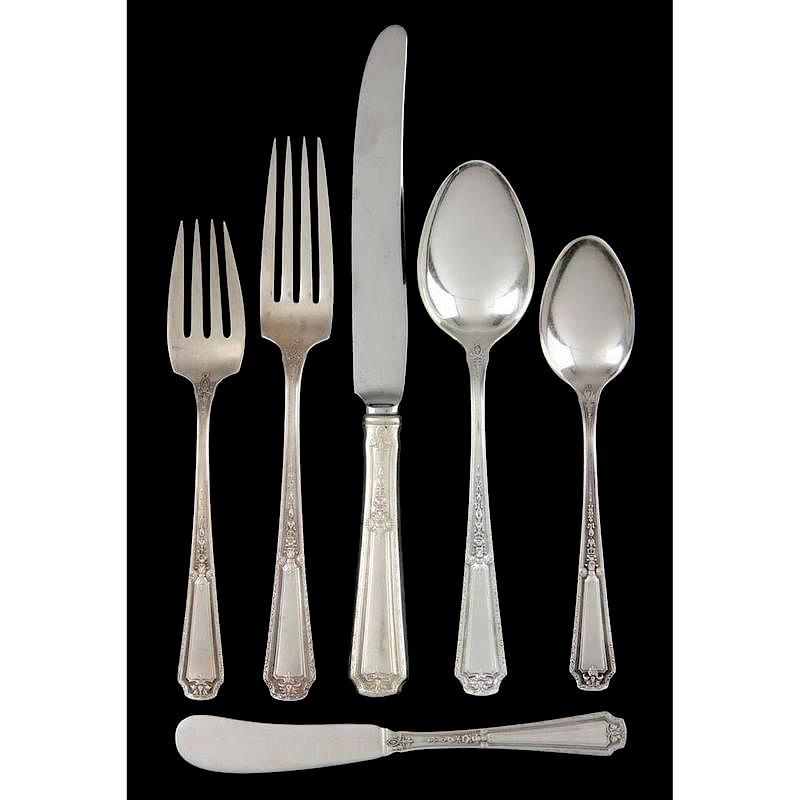 Appraisal: Towle Louis XIV Sterling Silver Flatware pieces including knives in