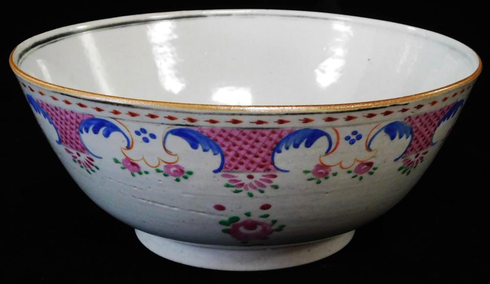 Appraisal: ASIAN Chinese Export porcelain bowl late th early th C