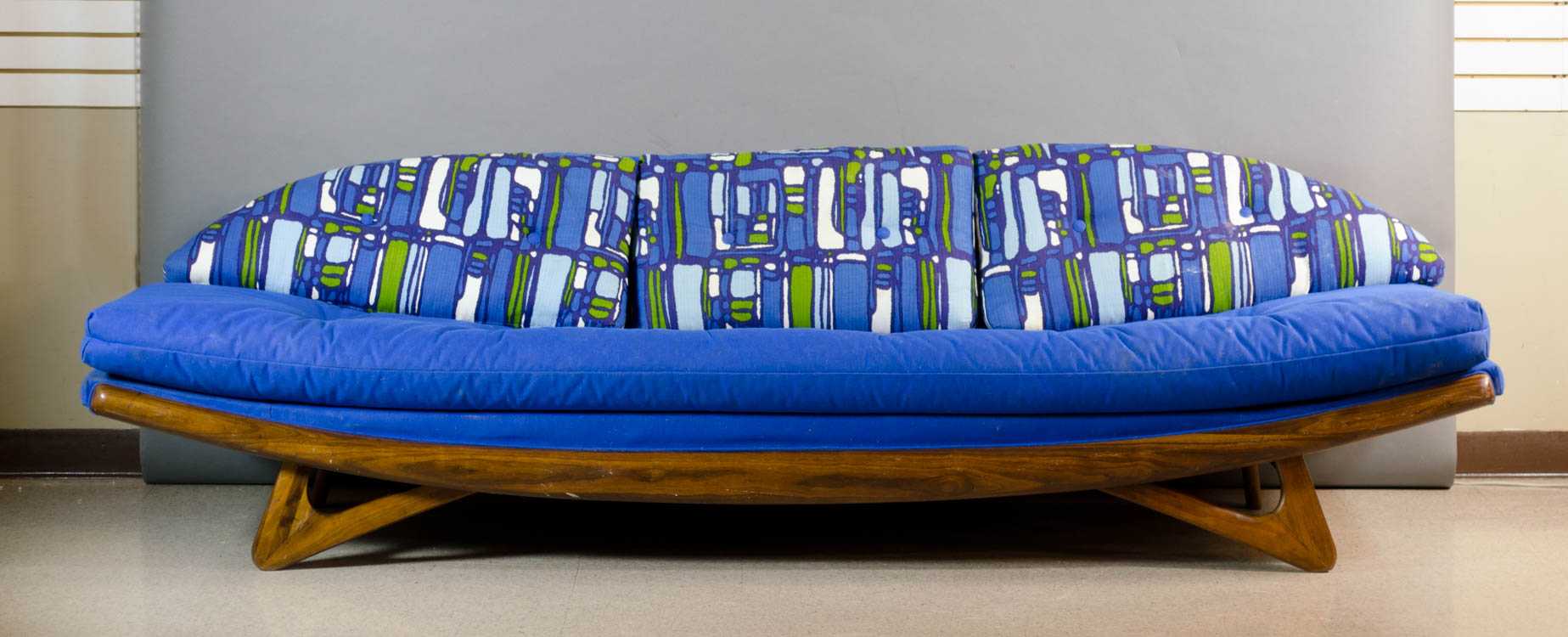 Appraisal: VINTAGE MID-CENTURY MODERN GONDOLA SOFA Adrian Pearsall - design for