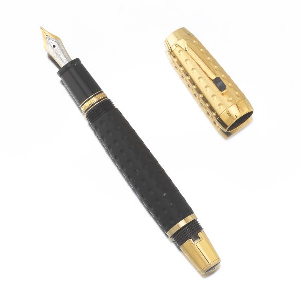 Appraisal: MONTBLANC BOHEME DOUE GOLD PLATED FOUNTAIN PEN Gold-plated clip set