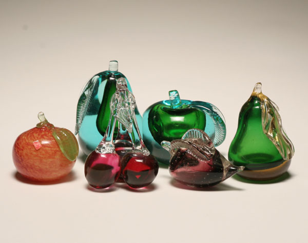 Appraisal: Six pieces of Murano sommerso art glass fruit including a