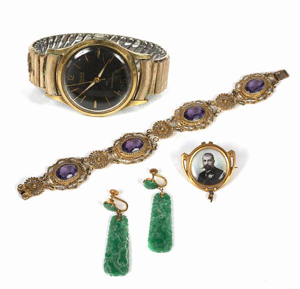 Appraisal: A miscellaneous collection of k gold jewelry including an amethyst