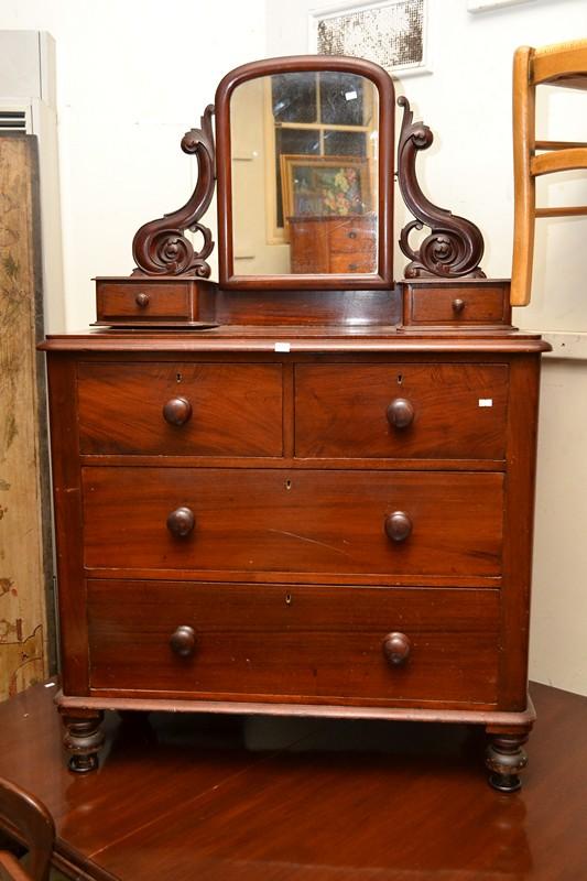 Appraisal: A VICTORIAN MAHOGANY DUCHESS CHEST A VICTORIAN MAHOGANY DUCHESS CHEST