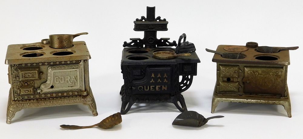 Appraisal: Attr J and E Stevens Cast Iron Toy Stoves United