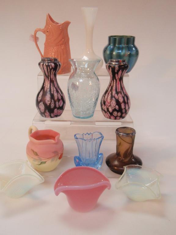 Appraisal: A selection of small Victorian and other glass vases