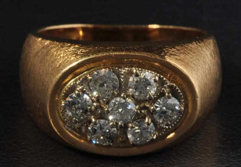 Appraisal: K Y Gold Diamond Ring Description Weight dwt Condition Excellent