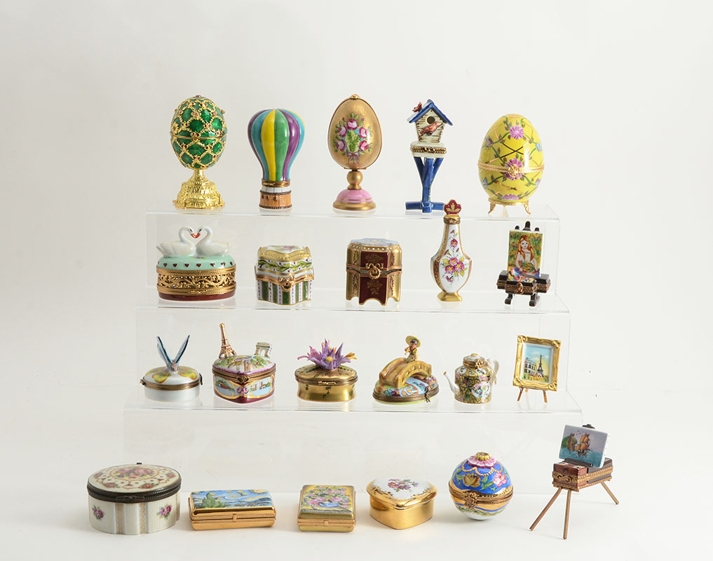 Appraisal: ESTATE COLLECTION OF LIMOGES TRINKET BOXES An assembled collection of